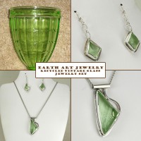 Vintage Green Glass Jewelry Set